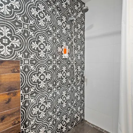 Apartman Colourful In The Party District Budapest